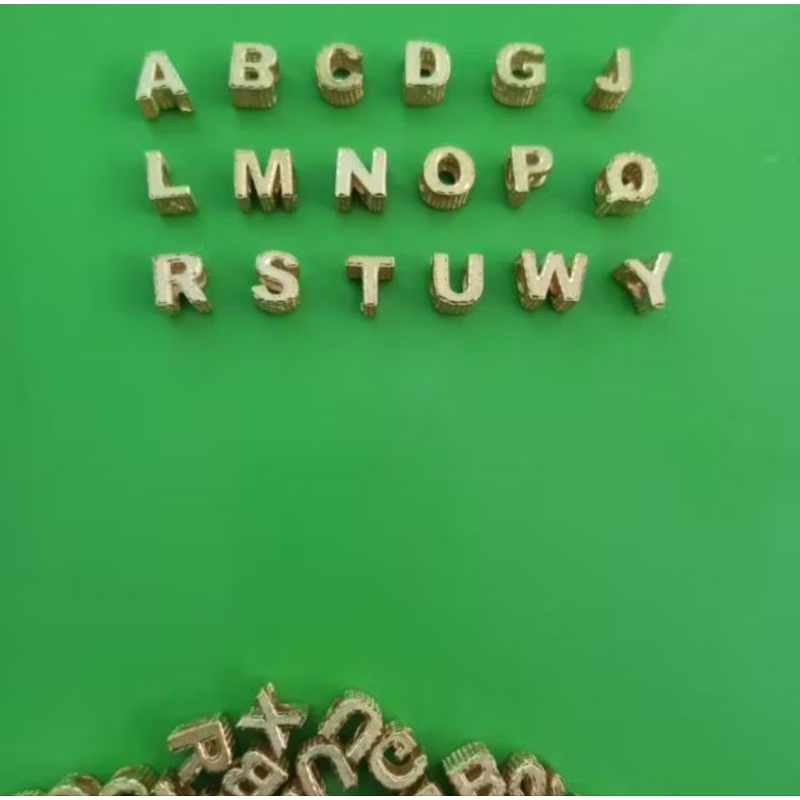 Liontin Gelang/Kalung Huruf Adjad, Emas 375 A-Z