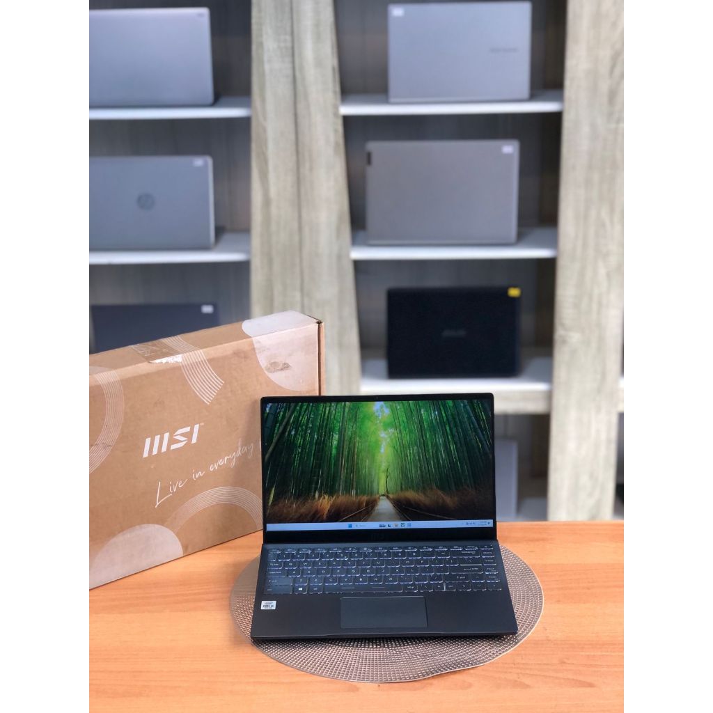 MSI MODERN 14 | INTEL CORE i3-10110U | 8 GB | SSD 256 GB | GARANSI