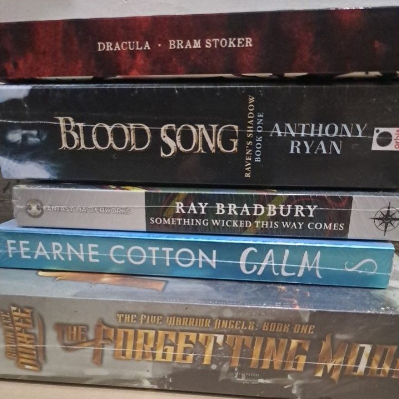 PRELOVED & NEW ORIGINAL English Books (Part 2) Dracula / Blood Song /  Calm / The Forgetting Moon / 