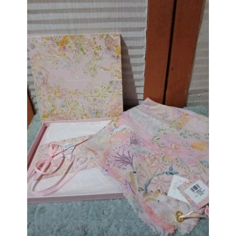 Buttonscarves Misool Jellyfish