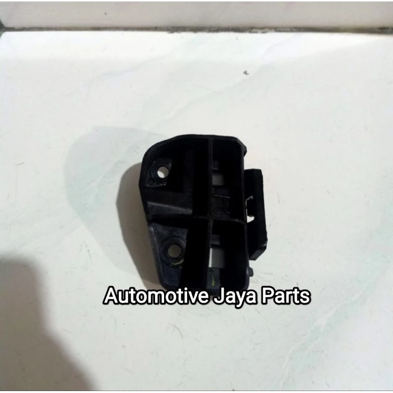 Breket Headlamp Grand Fortuner 2012-2015 original