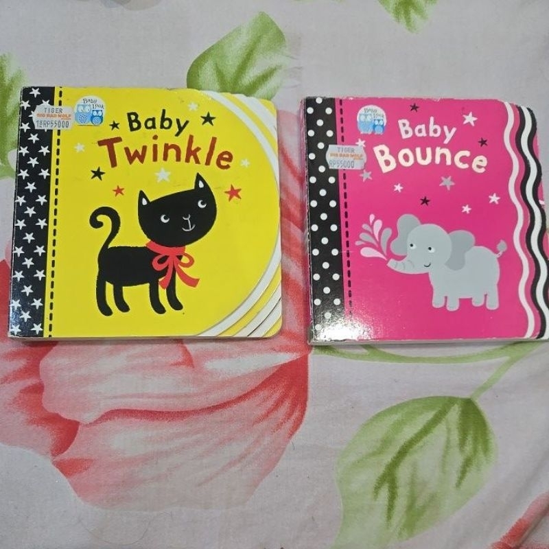 2 pcs Buku bayi Baby look series Baby Twinkle dan Baby Bounce