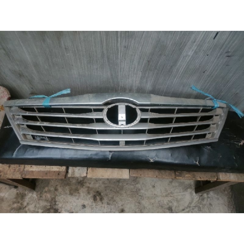 Grill Innova Tahun  2012,2013