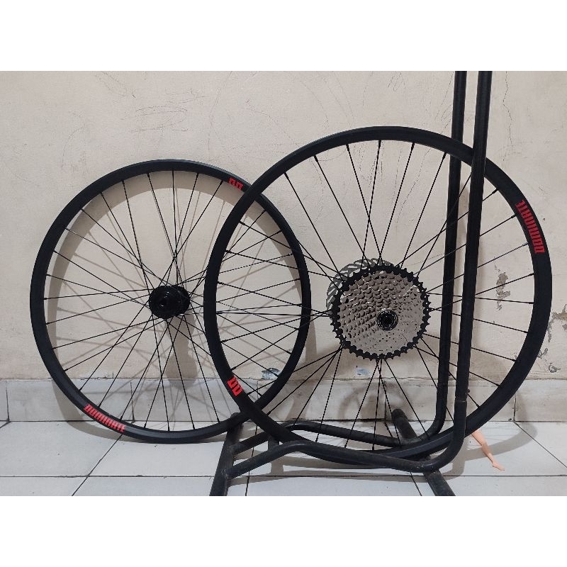 wheelset 27,5 Boost TA copotan baru sudah sama BAN