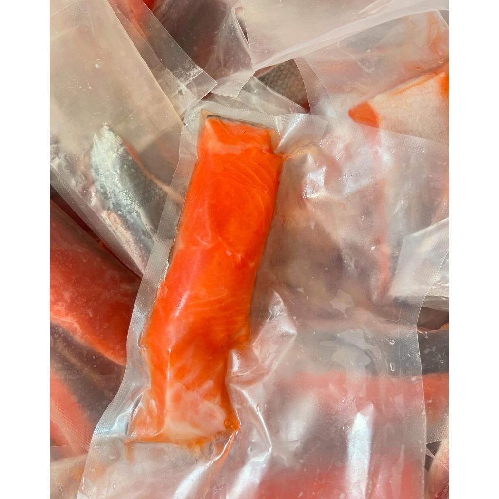 

salmon fillet 100 gr fresh