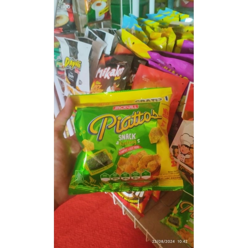 

piattos snack kentang rasa rumput laut