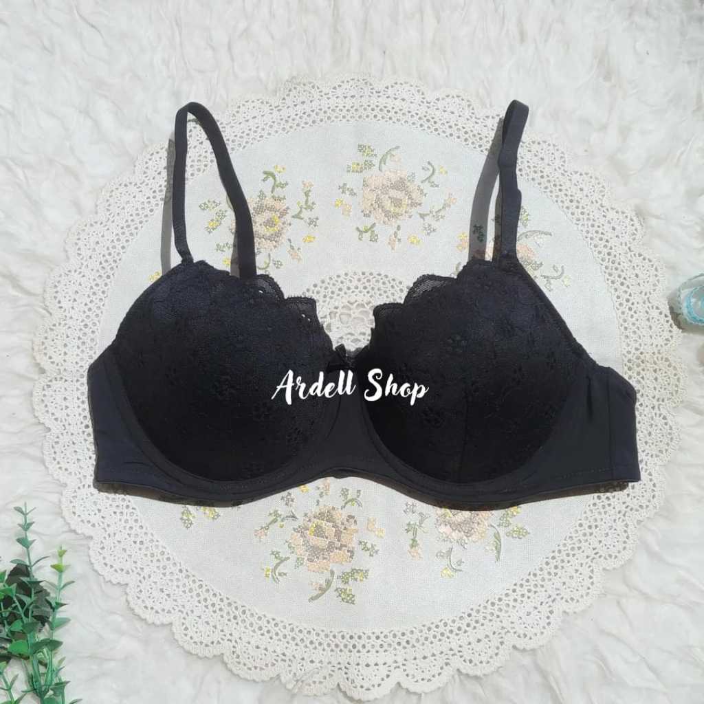 Bra C&A Original Full Tag Label/ Bra Renda Kawat Wanita Import / Hitam 34C 36B - PFL