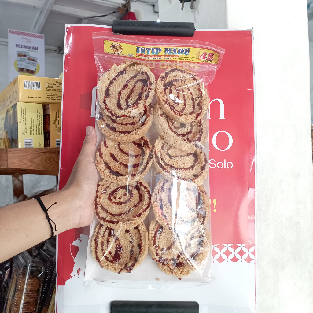 

Piscoklegit_ Intip Madu 45 Manis 280Gr Khas Solo