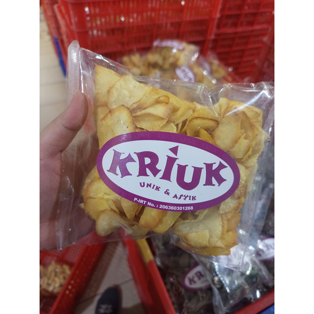 

KRIUK KRIPIK SINGKONG GURIH