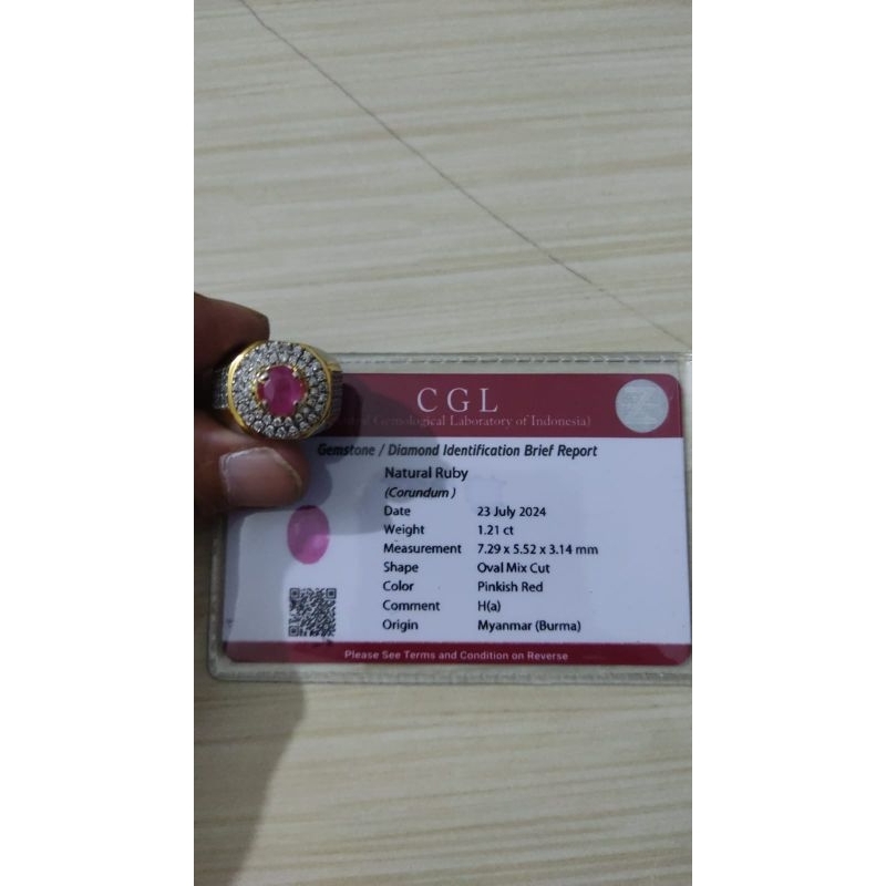 permata natural ruby