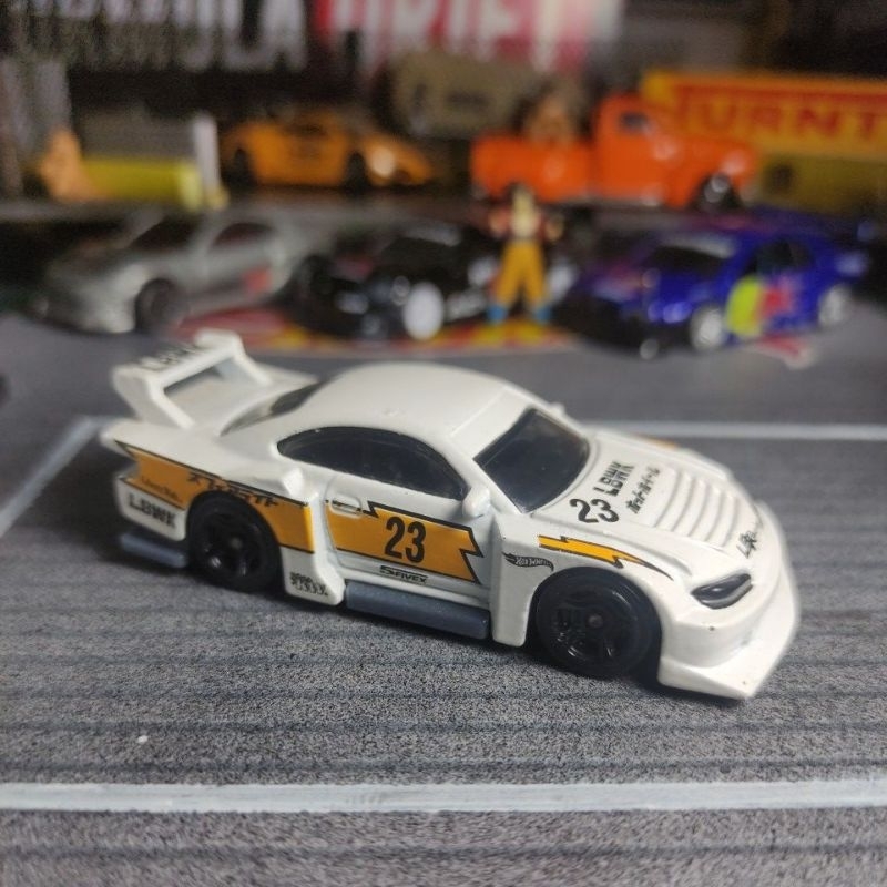 hotwheels nissan silvia s15 lbwk putih loose
