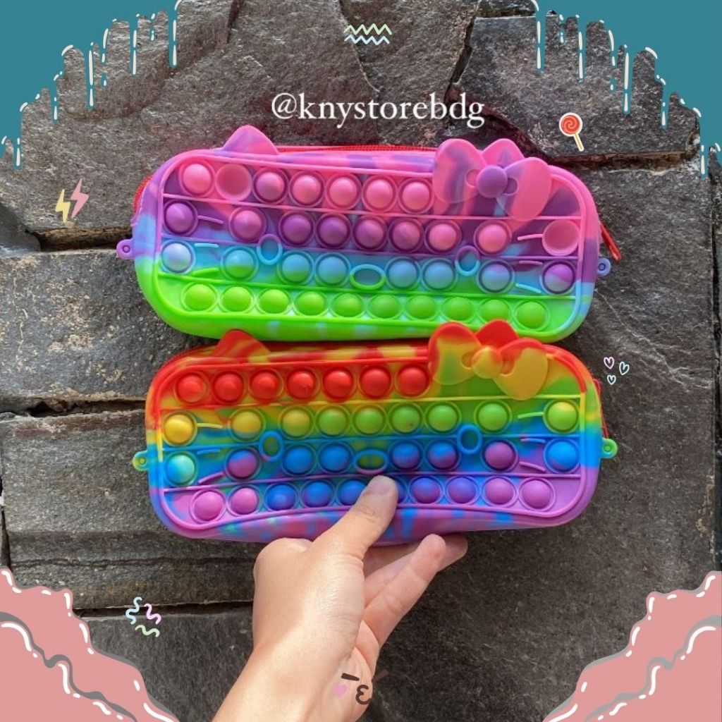 

[105] TEMPAT PENSIL/TEMPAT ALAT TULIS POP IT