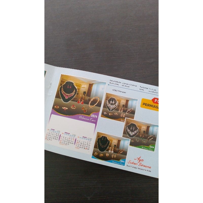 

cetak kalender custom 2025 proses cepat