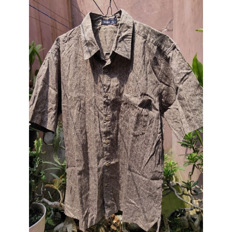 Kemeja Coklat GUFO