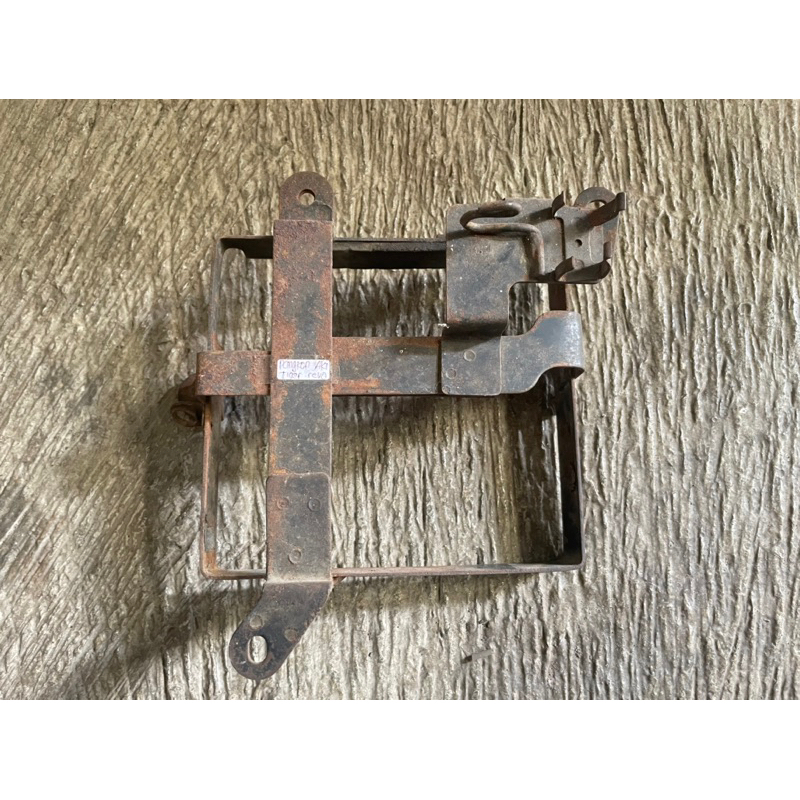 Tempat aki tiger revo ori copotan