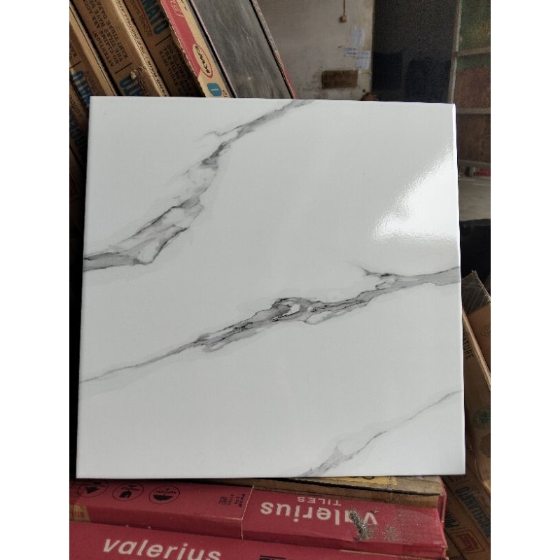 KERAMIK LANTAI 40X40 PUTIH GLOSSY MOTIF MARMER CARARA / KERAMIK 40X40 MOTIF CARARA / 40X40 PUTIH MAR