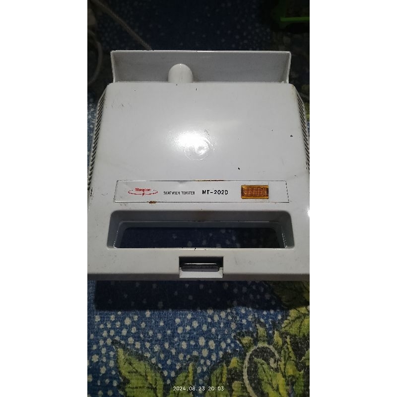 pemanggang roti maspion