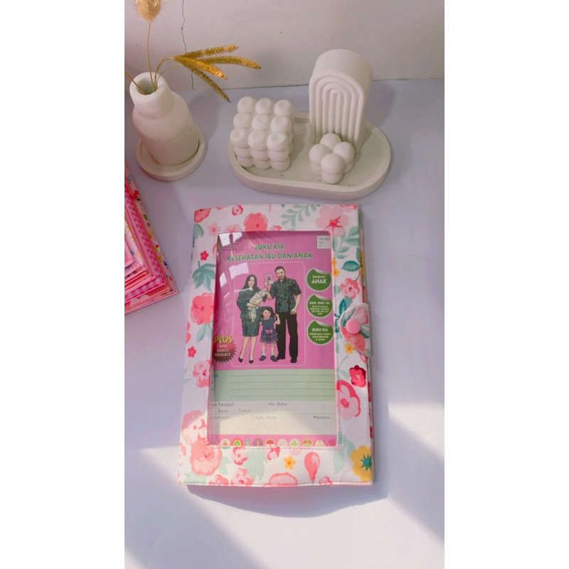 

SAMPUL BUKU KIA / SAMPUL BUKU PINK