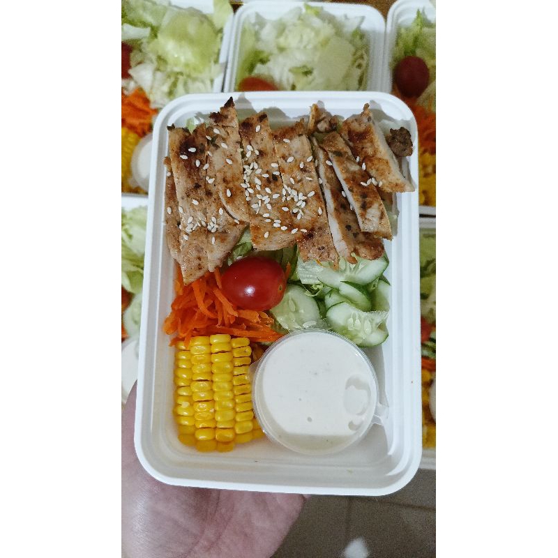 

Grilled chicken salad