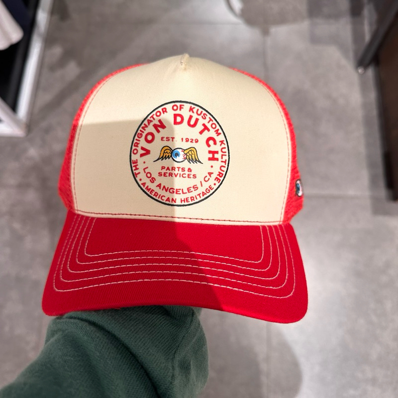 VONDUTCH topi trucker merah NEW ORIGINAL 100%