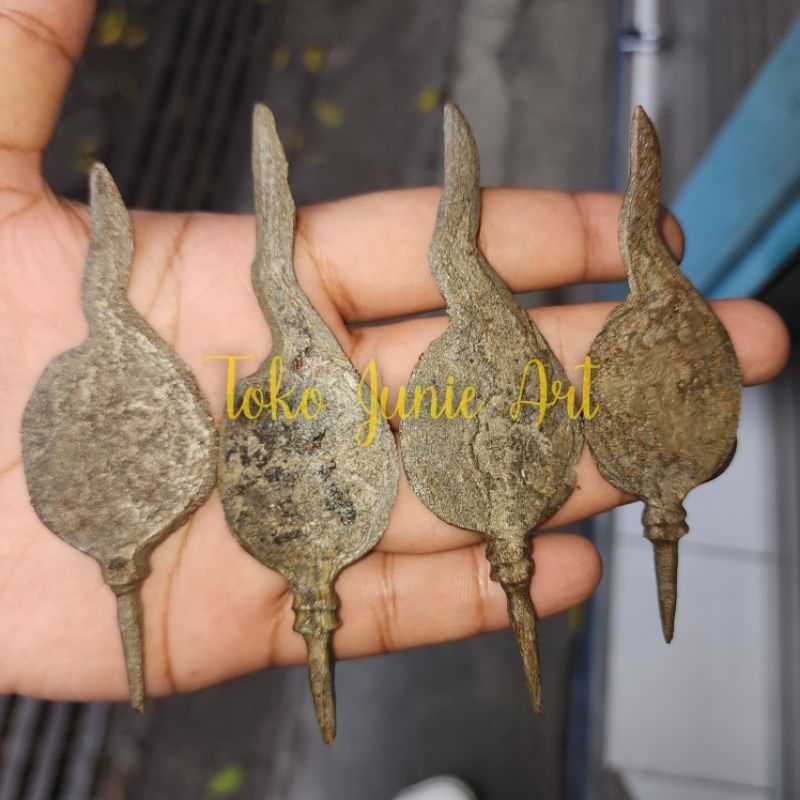 KERIS BANYAK ANGREM KUNTUL NGLANGAK PAMOR ( KOLEKSI ANTIK )