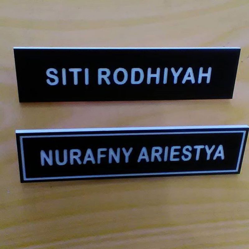 

nametag / papan nama