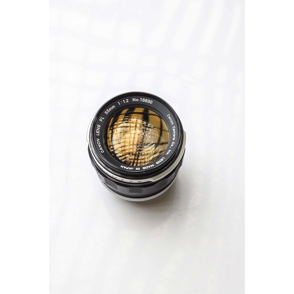 Lensa Manual Canon 55mm f1.2 fl Super Mulus Normal