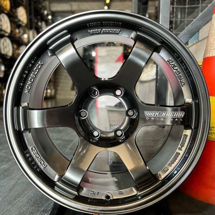 velg r18 Pajero Fortuner Triton Hilux velg mobil 18 TE37 PROGRESIVE