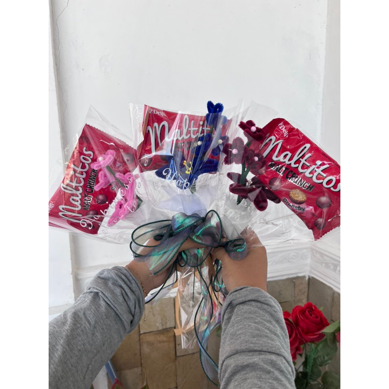 

Snack Buket Kawat Bulu Lily