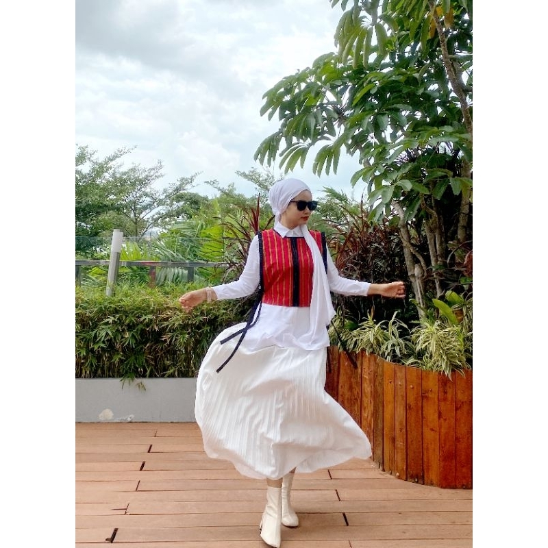 Vest Lurik Kombinasi