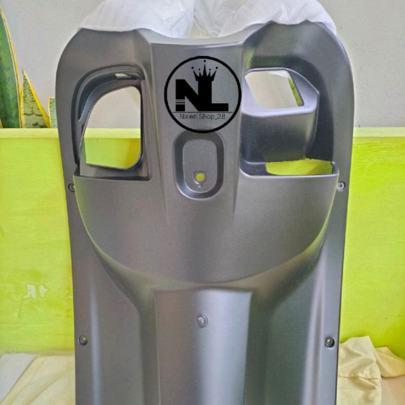 Legshield Dalam/Dek Kontak Motor Honda Scoopy ESP 2017-2019