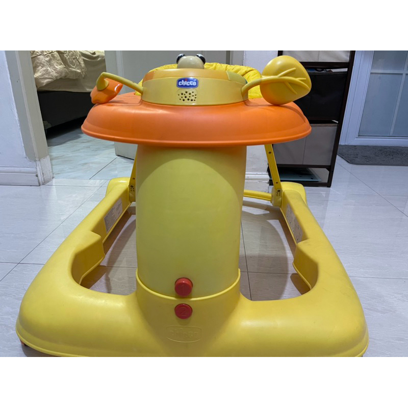 Chicco - Baby walker