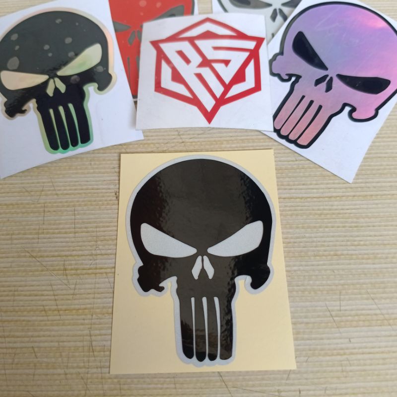 

STIKER CUTTING GAMBAR TENGKORAK PINISI