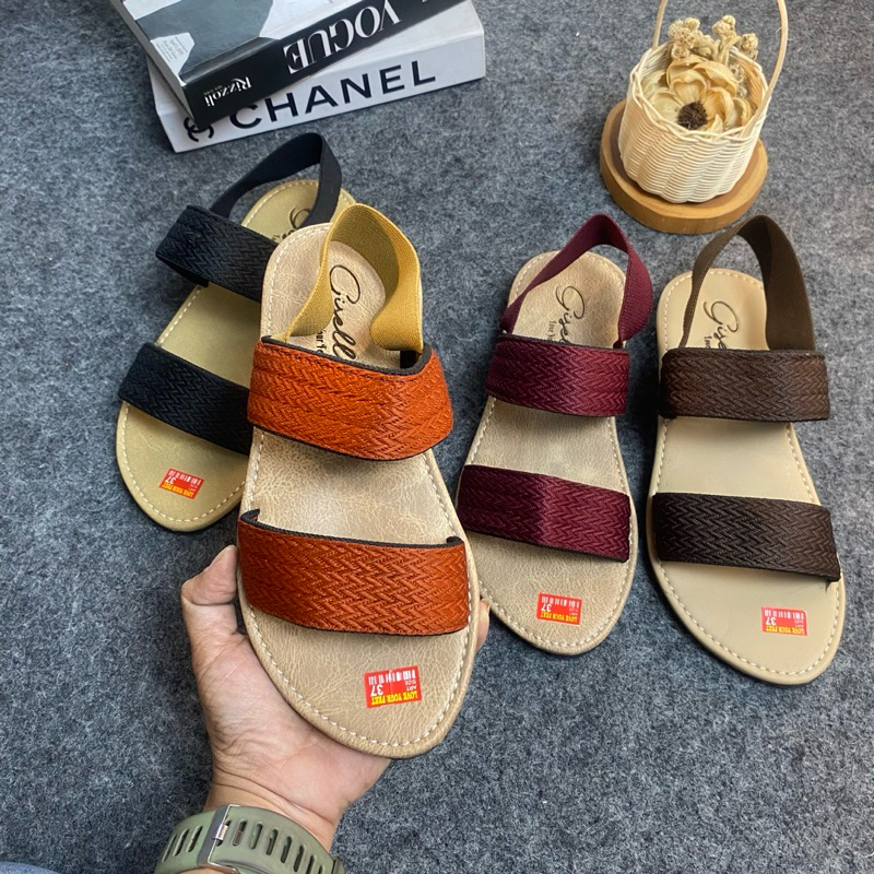 Kayede.Sandal Wanita Talincang Dewasa/Sendal Talincang Karet Nonslip Anti Lici