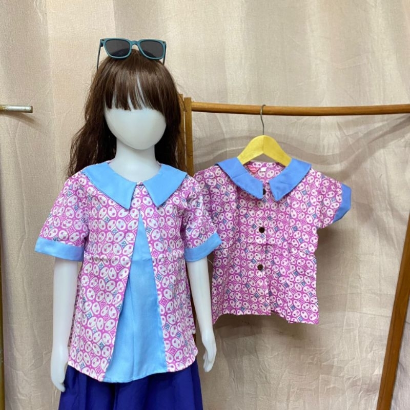 BANARA BLUS BATIK ANAK SERAGAM IBU ANAK KAWUNG PINK BIRU KANCING DAN RESLETING LENGAN PENDEK