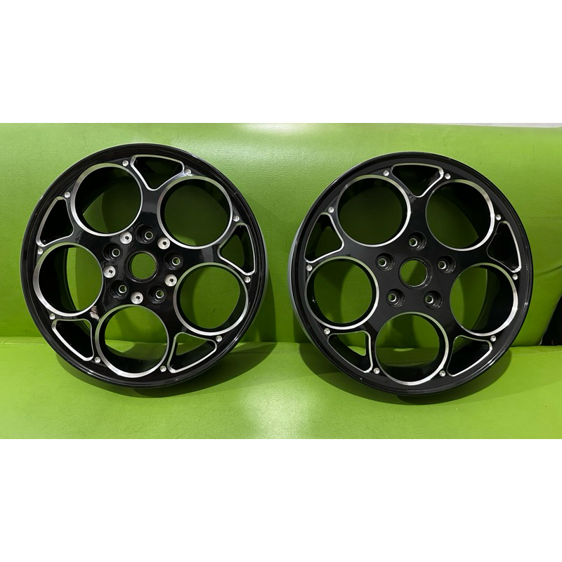 Velg CNC vespa GTS / Klasik ring 12