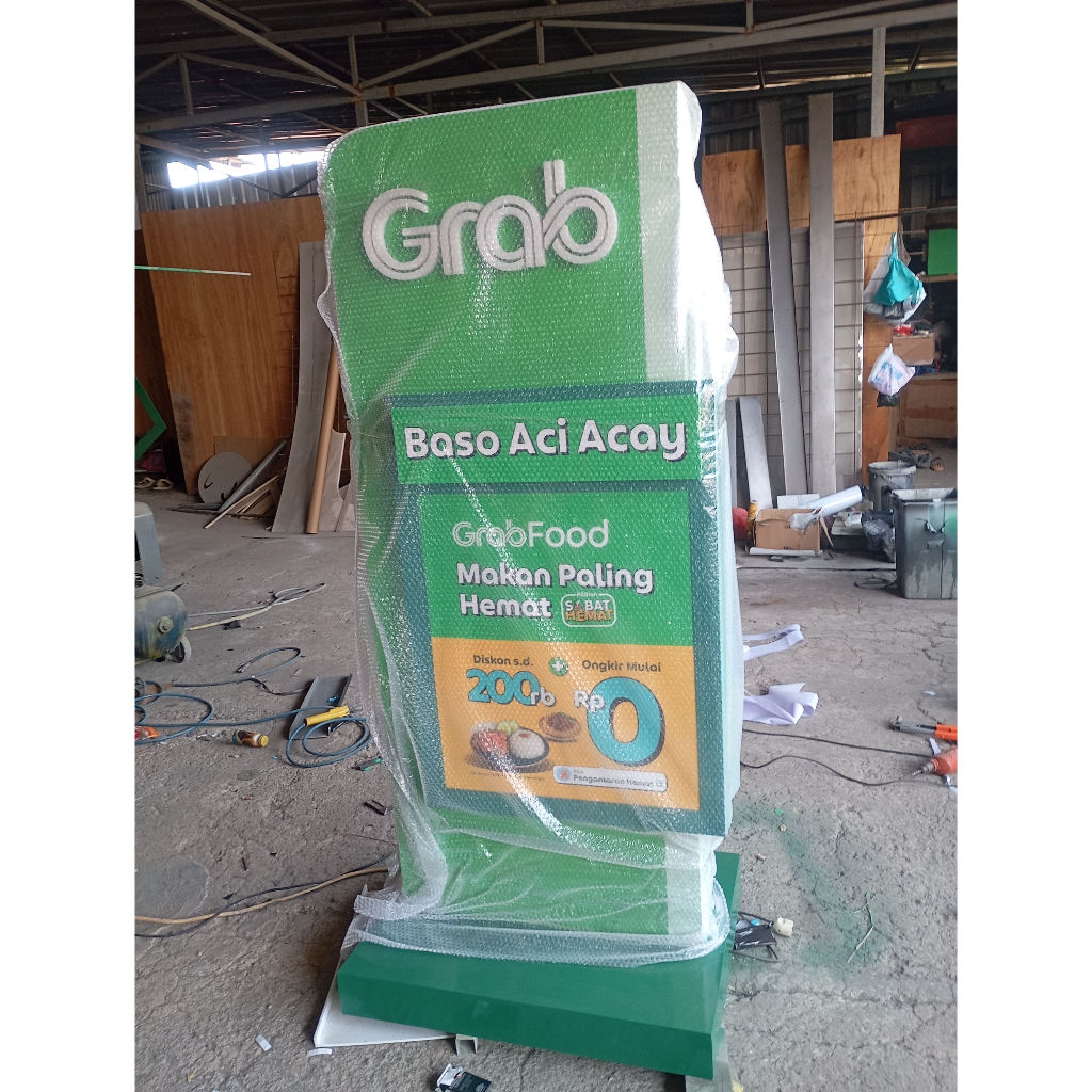 Pembuatan Totem & Pylon Sign Untuk Branding
