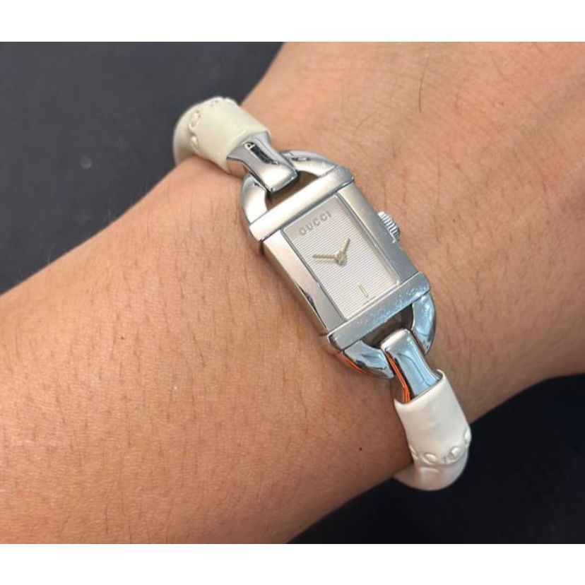 Jam Tangan Wanita Gucci Dial putih