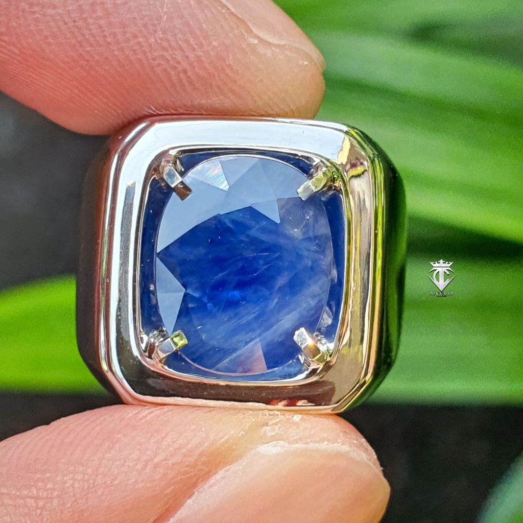 Batu Permata Natural Blue Sapphire Tanzania 5.56 Ct Heat Only MRI Memo