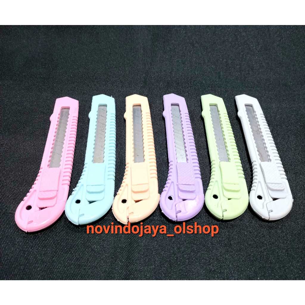 

CUTTER PLASTIK BESAR L500 TOPLA HARGA UNTUK 1 LUSIN TERLARIS