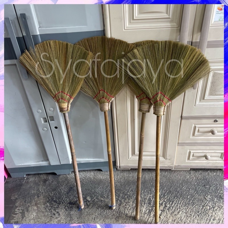 Sapu Ijuk Rumput Tradisional / Sapu Jerami  Sapu Rayung