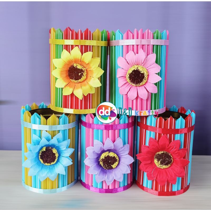 prakarya kerajinan daur ulang kaleng rokok dan sedotan (tempat pensil)