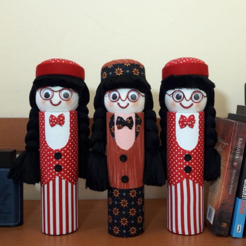 

Tempat Pensil Meja | Tempat Pensil Boneka | Tempat Pensil Lucu | Pen Holder