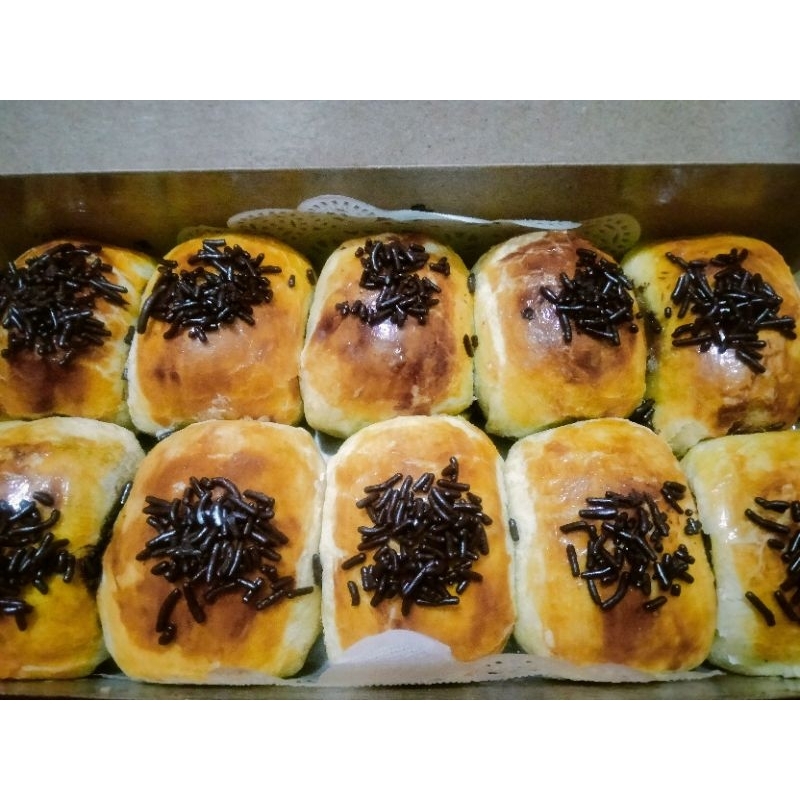 

kue bolen pisang coklat premium