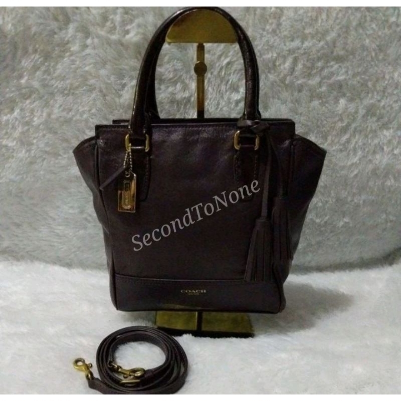 Tas Bag Preloved Co*ch sling warna ungu tua burgundy