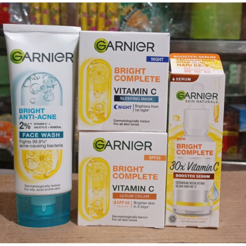 (Paket Lengkap) Garnier Bright Complete Vitamin C + ACNE Facial Foam (1set)