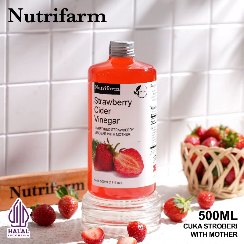 

Cuka Strawberry With Mother Nutrifarm 500ml