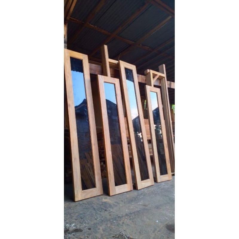Jendela plus kusen kayu jati