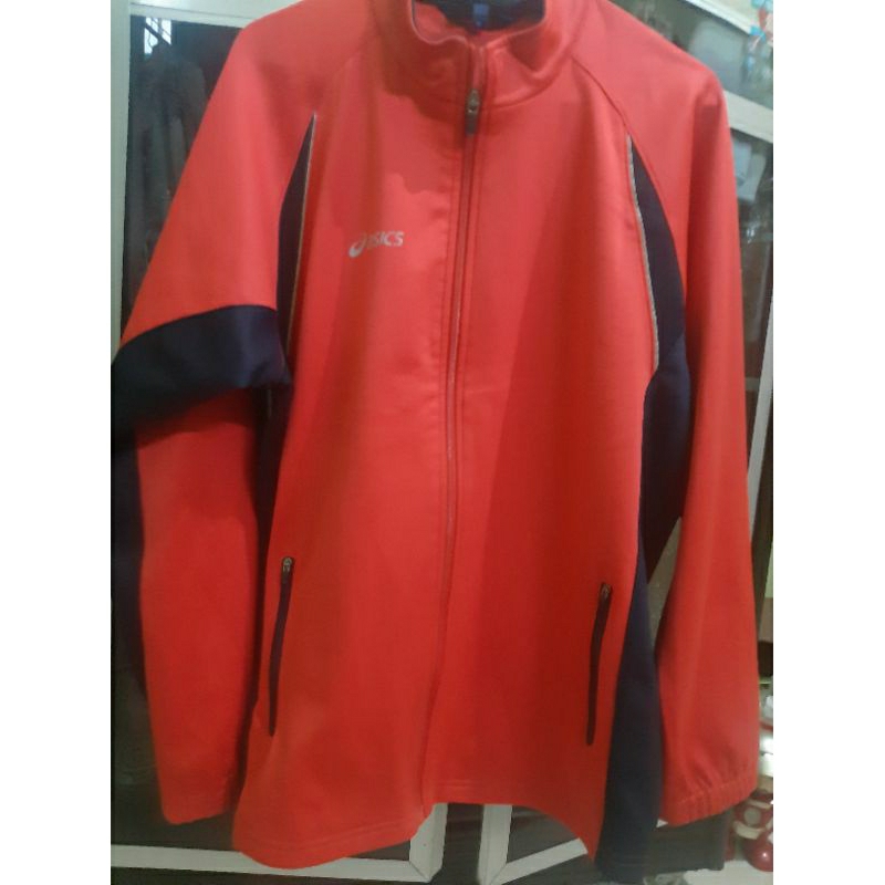 Jaket Asics