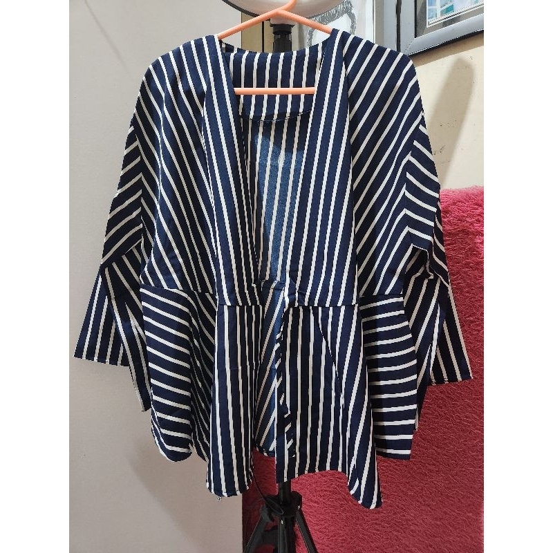 Preloved by Azzel - Atasan Model Kimono Outer Motif Garis